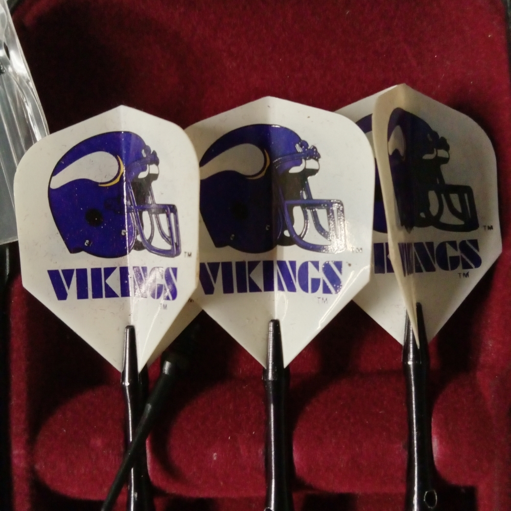 Viking dart set with extra tips and markers - Picture 3 of 7